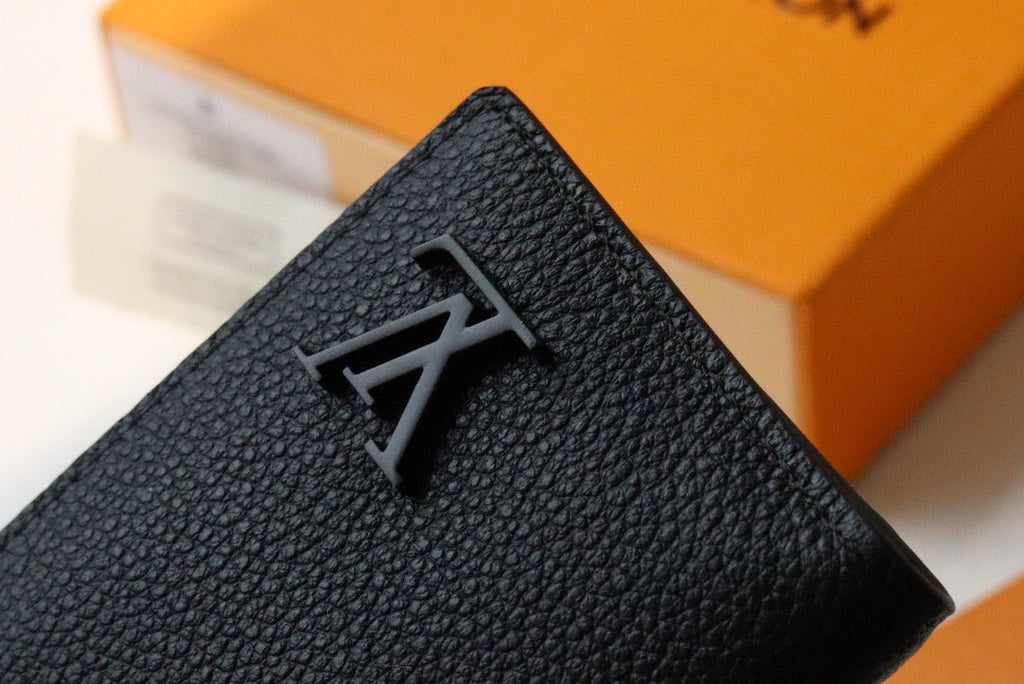 Louis Vuitton Wallet 8cm Black