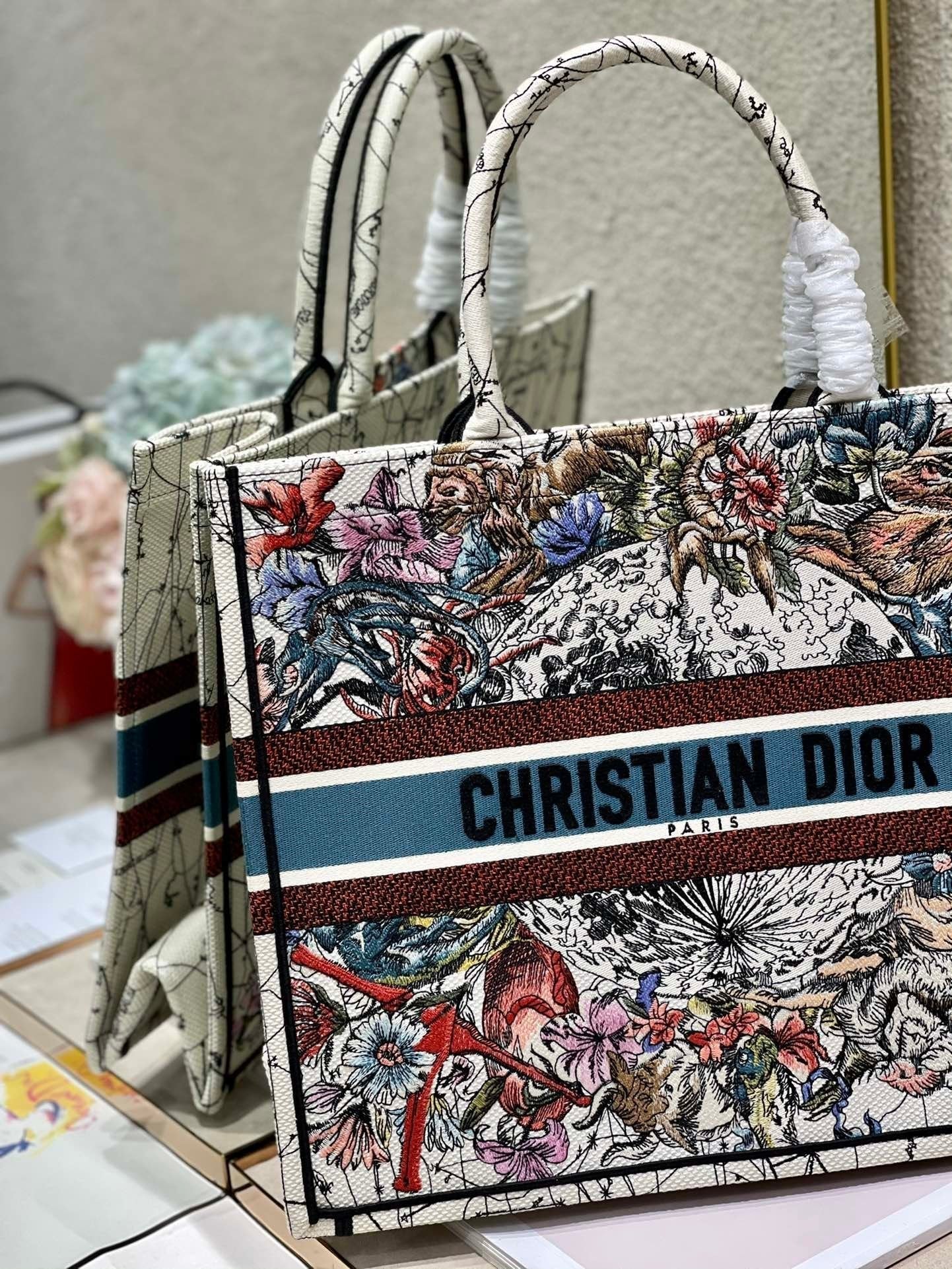 Christina Dior Book Tote Bag 42 cm Muticolor