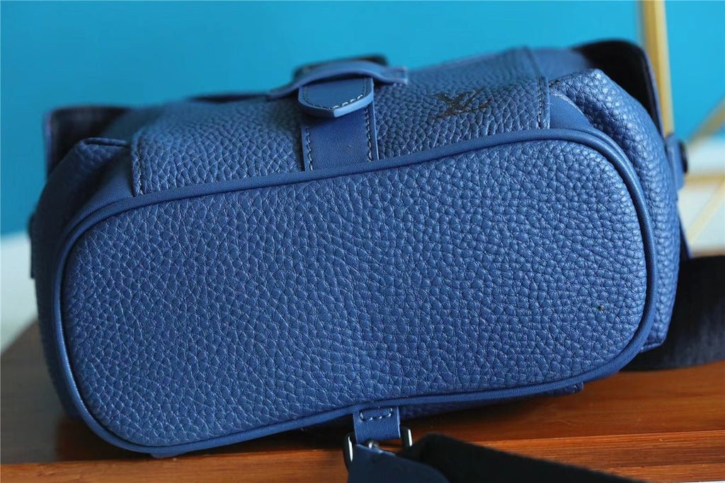 Louis Vuitton Christopher XS 20cm Blue