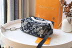 Louis Vuitton Soft Trunk 19cm Blue-White