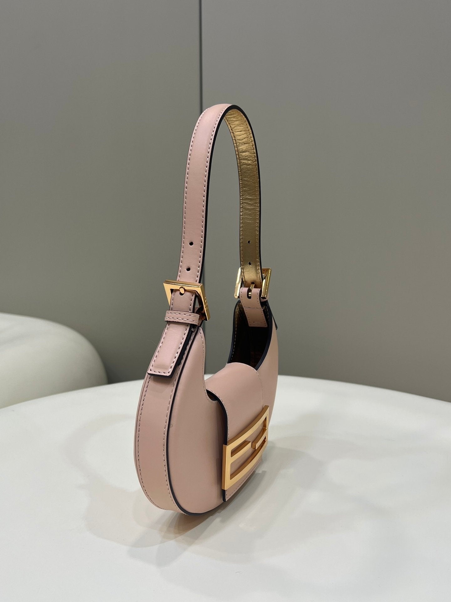 Fendi Cookie 19cm Pink
