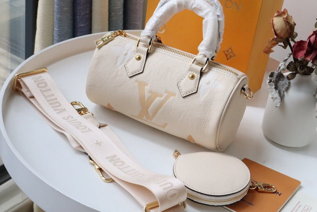 Louis Vuitton Monogram 20cm White Cream
