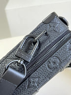Louis Vuitton Handle Soft Trunk 22cm Black