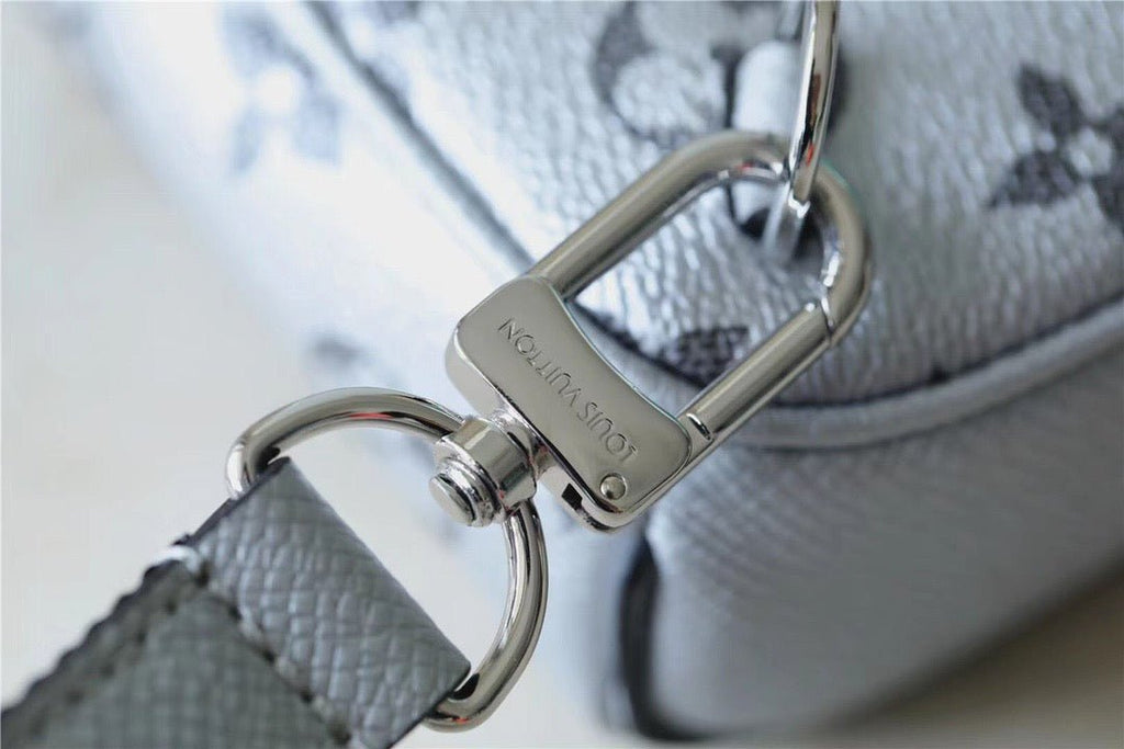 Louis Vuitton Outdoor Sling Bag 21cm