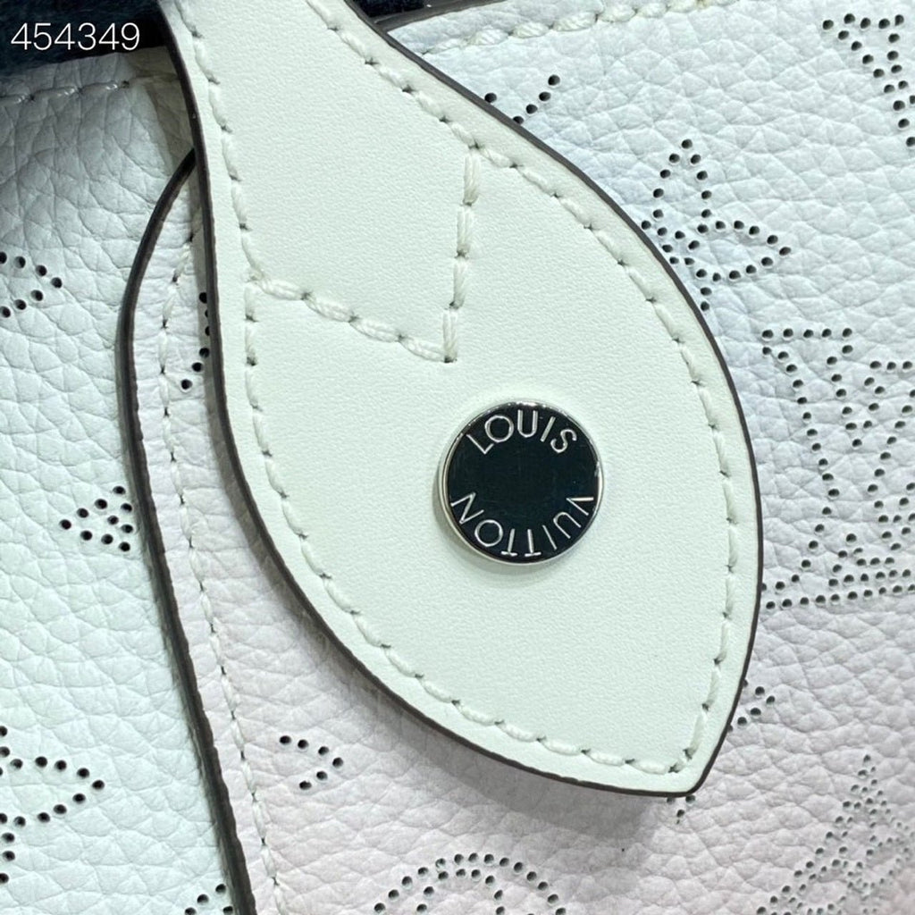 Louis Vuitton Hina PM Bag 22cm Mahina Calfskin Leather Spring/Summer Collection M57858 Gradient Pink