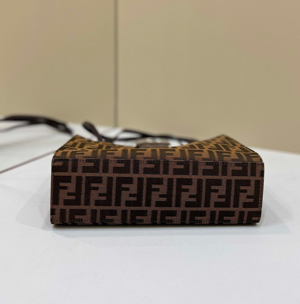 Fendi Baguette Tote 28cm Brown