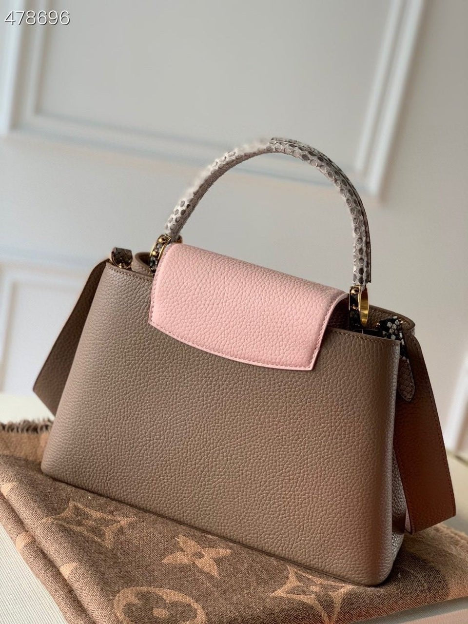 Louis Vuitton Woven Capucines Python Handle Bag 31cm Taurillon Leather Spring/Summer Collection N92802 Pebble