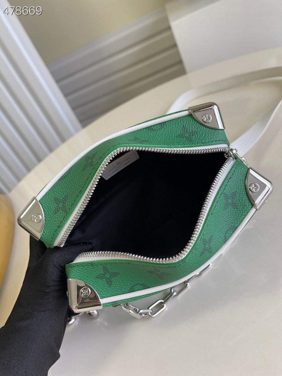 Louis Vuitton Mini Soft Trunk 18cm Zoom with Friends Monogram Canvas Spring/Summer Collection M80159, Green