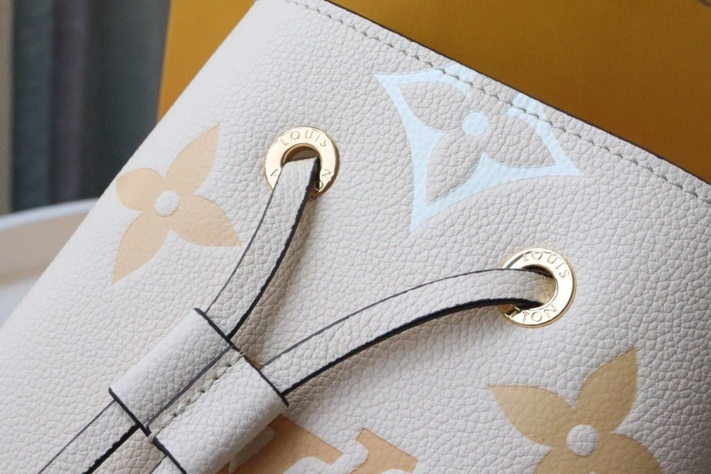 Louis Vuitton NoNo BB 20cm Cream