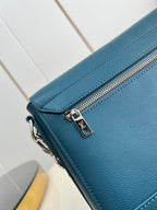 Louis Vuitton M59327 New Messenger 28cm