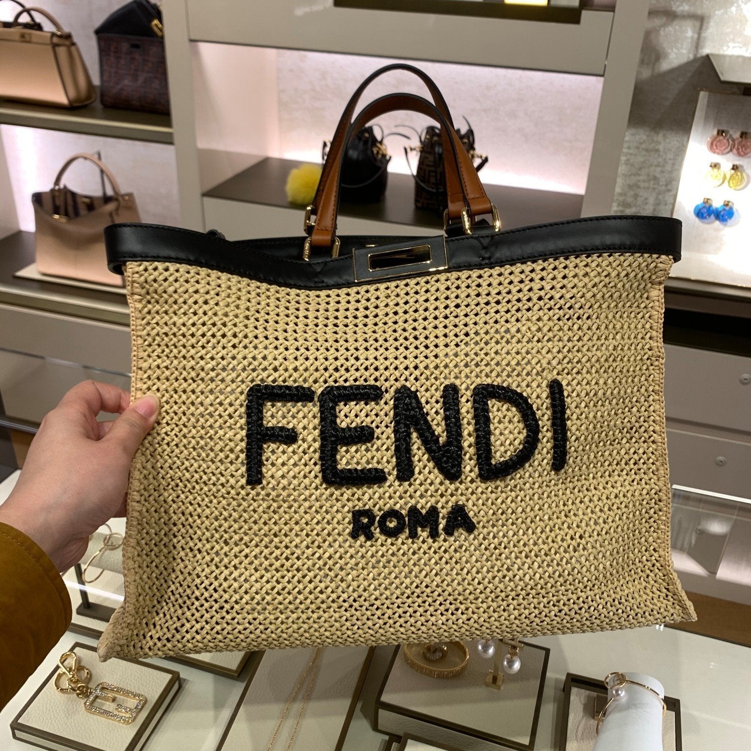 Fendi Peekaboo X-tote Bag 41cm