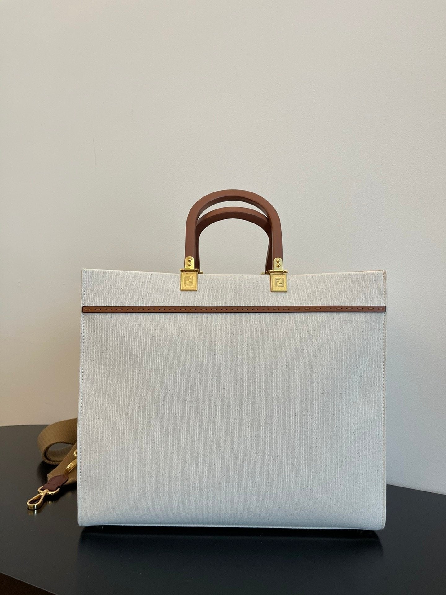 Fendi Tote Bag 35cm Beige