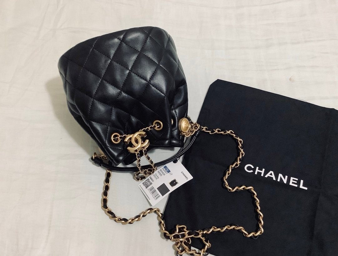 Chanel Classic Bucket Bag Gold Hardware 20cm Black