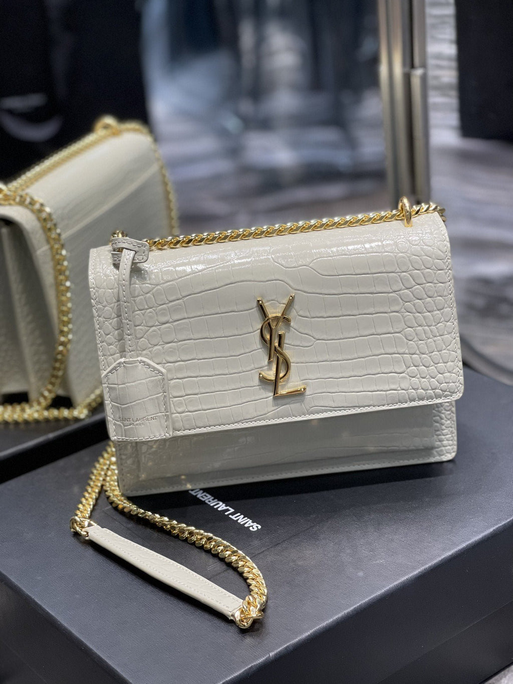 Saint Laurent Sunset Medium Chain Bag 22cm