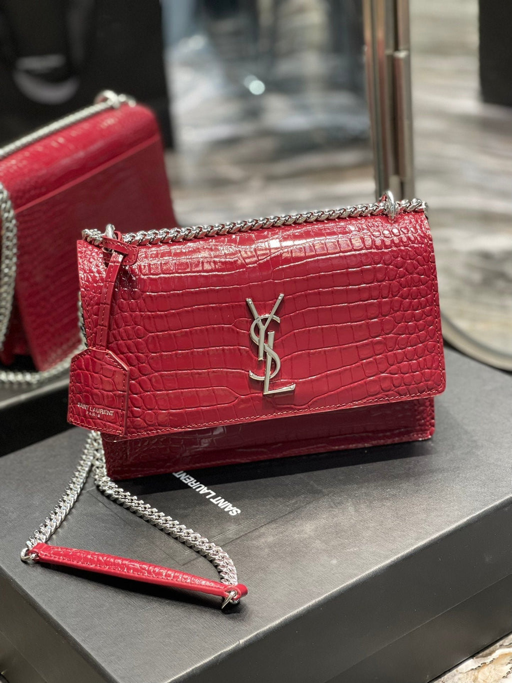 Saint Laurent Sunset Medium Chain Bag 22cm