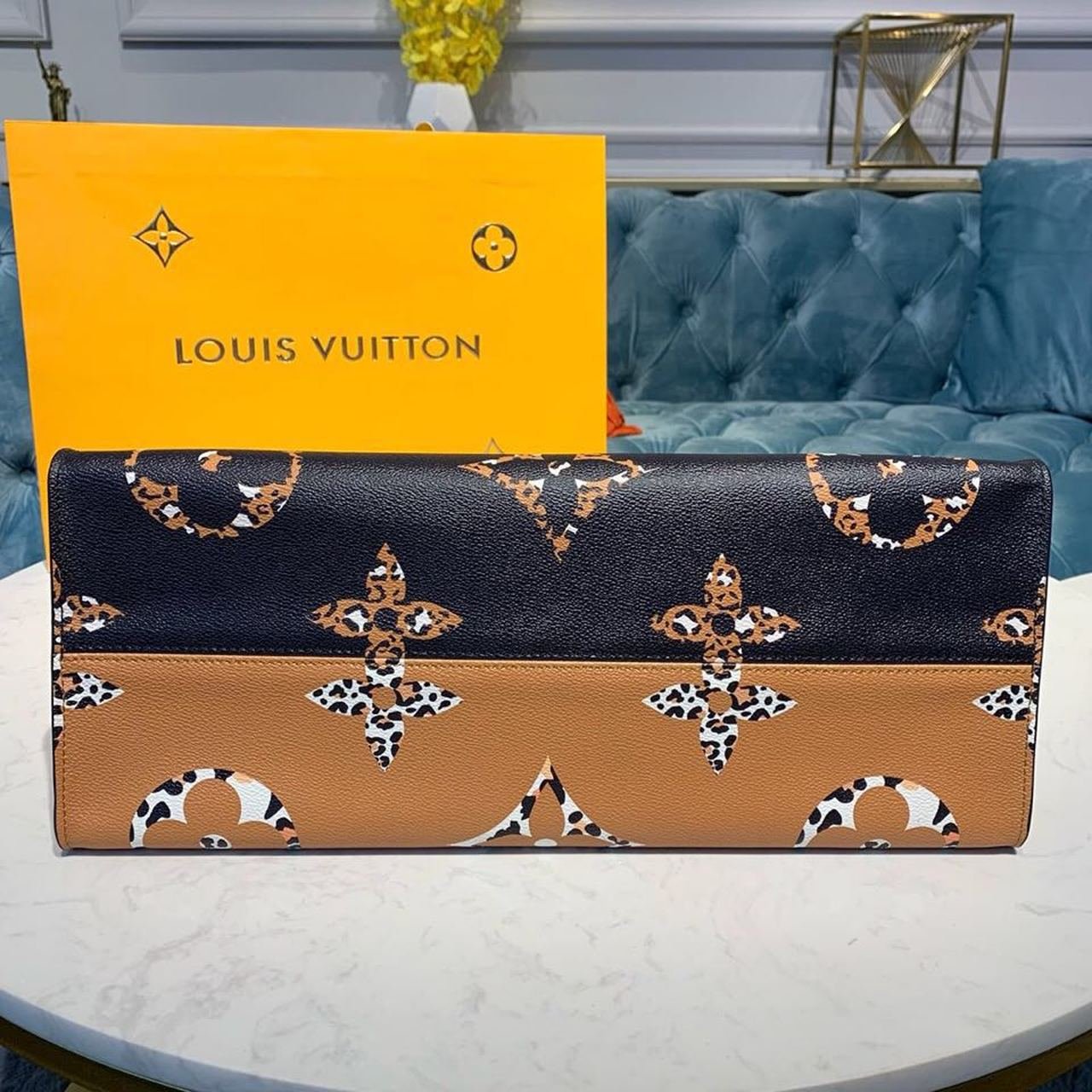 Louis Vuitton OnTheGo Tote Bag 42cm Monogram Jungle Canvas Spring/Summer Collection M44718, Black/Caramel