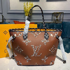 Louis Vuitton Neverfull MM Tote Bag 32cm Monogram Jungle Canvas Spring/Summer Collection M44676, Black
