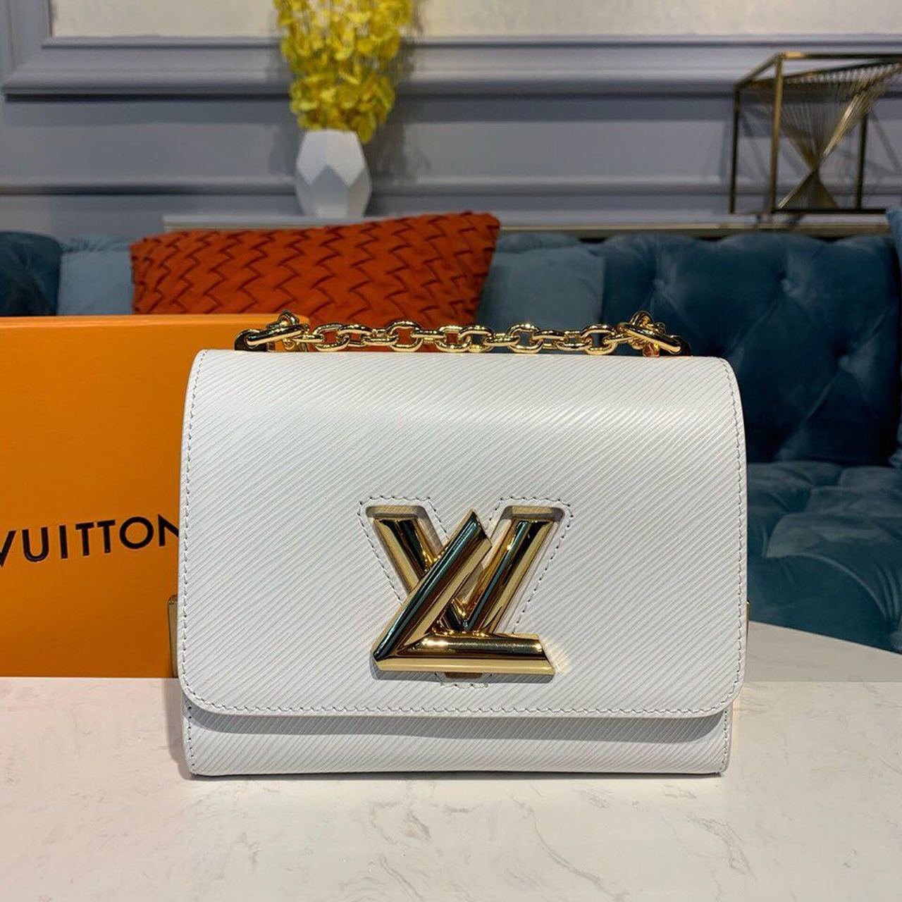 Louis Vuitton Twist PM 23cm Epi Canvas Spring/Summer Collection M54805, White