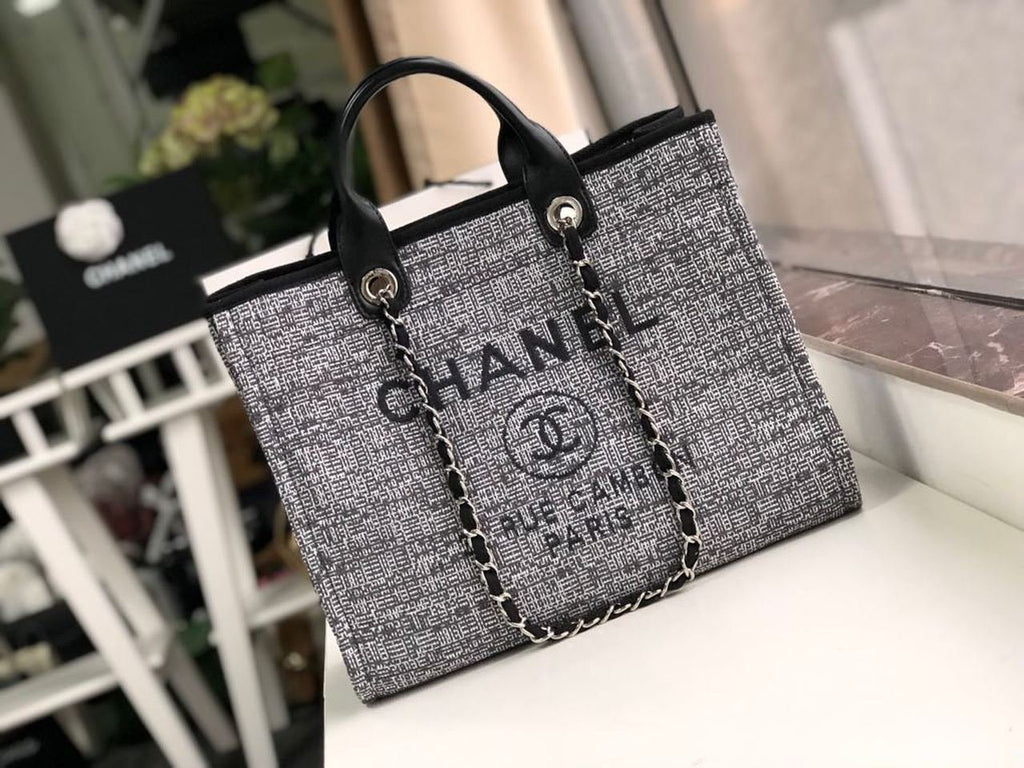 Chanel Deauville Tote 38cm Raffia Canvas Bag Fall/Winter Collection, Black/White