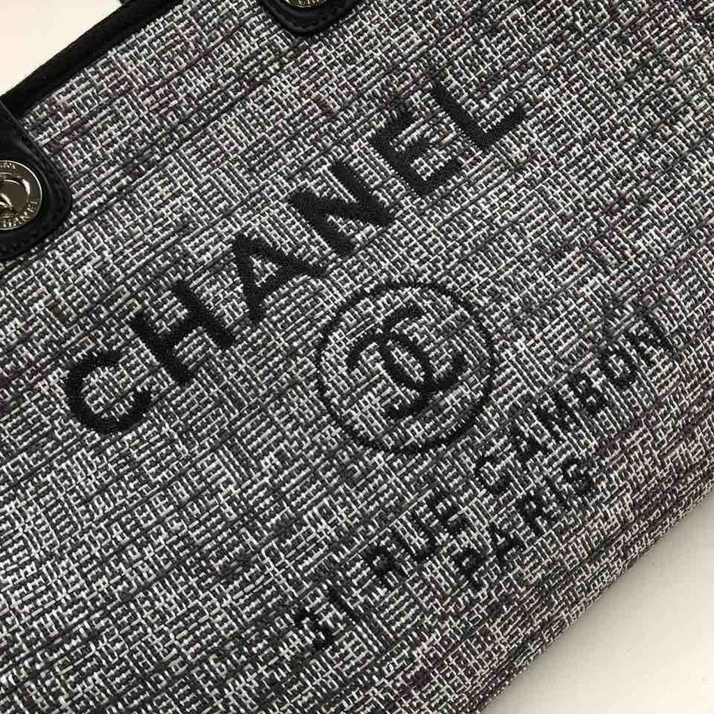 Chanel Deauville Tote 38cm Raffia Canvas Bag Fall/Winter Collection, Black/White