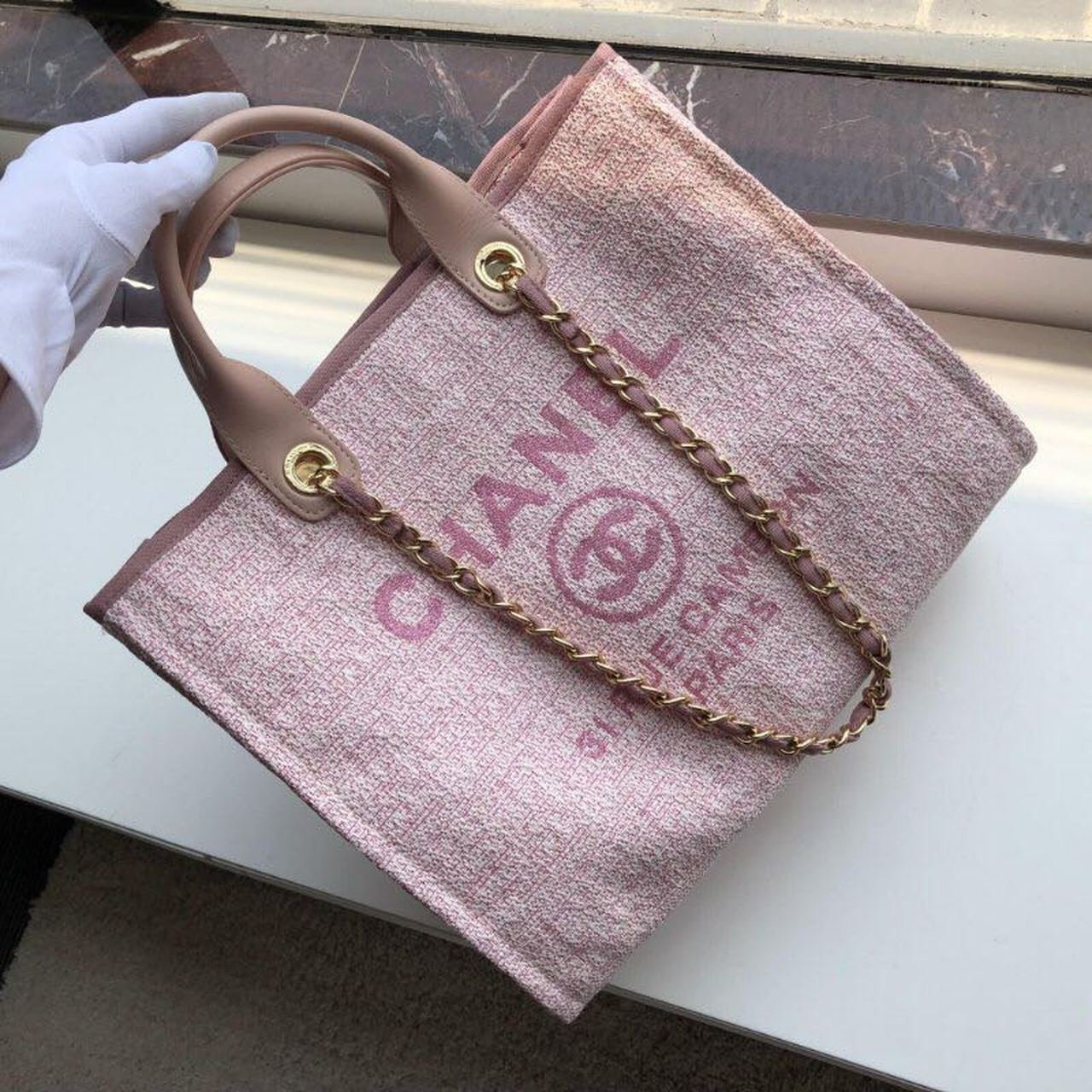 Chanel Deauville Tote 38cm Raffia Canvas Bag Fall/Winter Collection Dusty Pink/White
