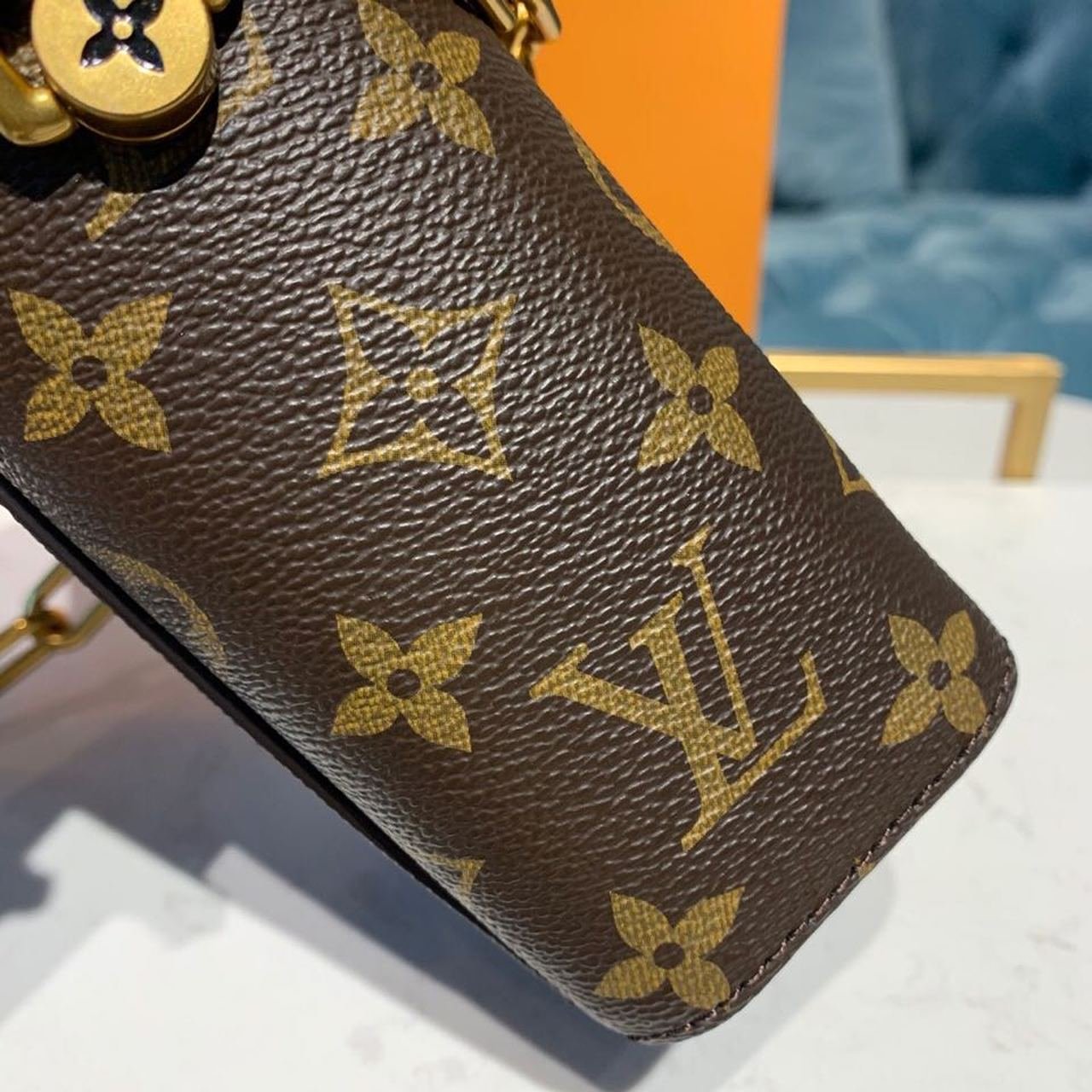 Louis Vuitton Crossbody 12cm Bag Monogram Canvas Fall/Winter Collection M61112, Brown