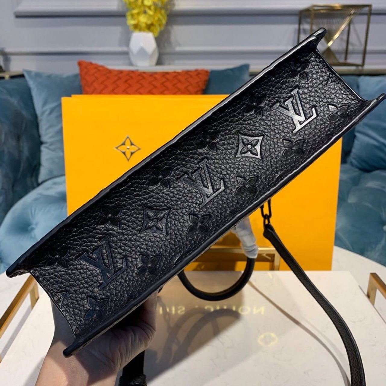 Louis Vuitton Mens Briefcase Runway Bag 28cm Monogram Empreinte Spring/Summer Collection M44476, Black