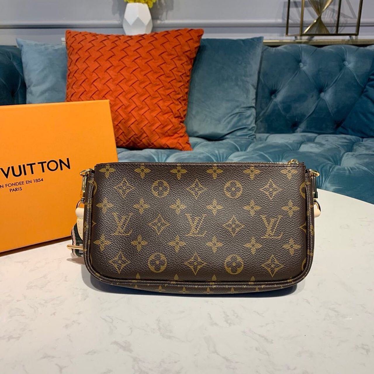Louis Vuitton Multi Pochette Accessoires Bags Monogram Canvas Fall/Winter Collection M44813, Kaki/Beige
