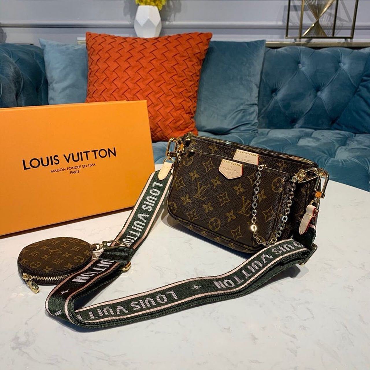 Louis Vuitton Multi Pochette Accessoires Bags Monogram Canvas Fall/Winter Collection M44813, Kaki/Beige