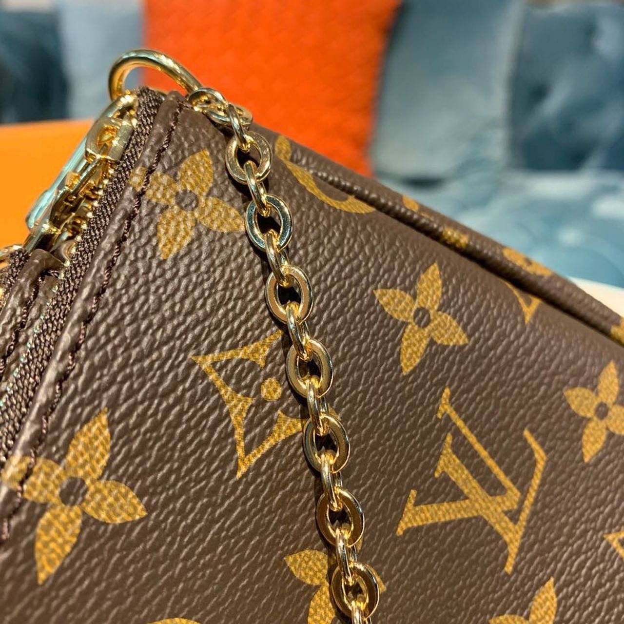 Louis Vuitton Multi Pochette Accessoires Bags Monogram Canvas Fall/Winter Collection M44813, Kaki/Beige
