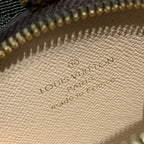 Louis Vuitton Multi Pochette Accessoires Bags Monogram Canvas Fall/Winter Collection M44813, Kaki