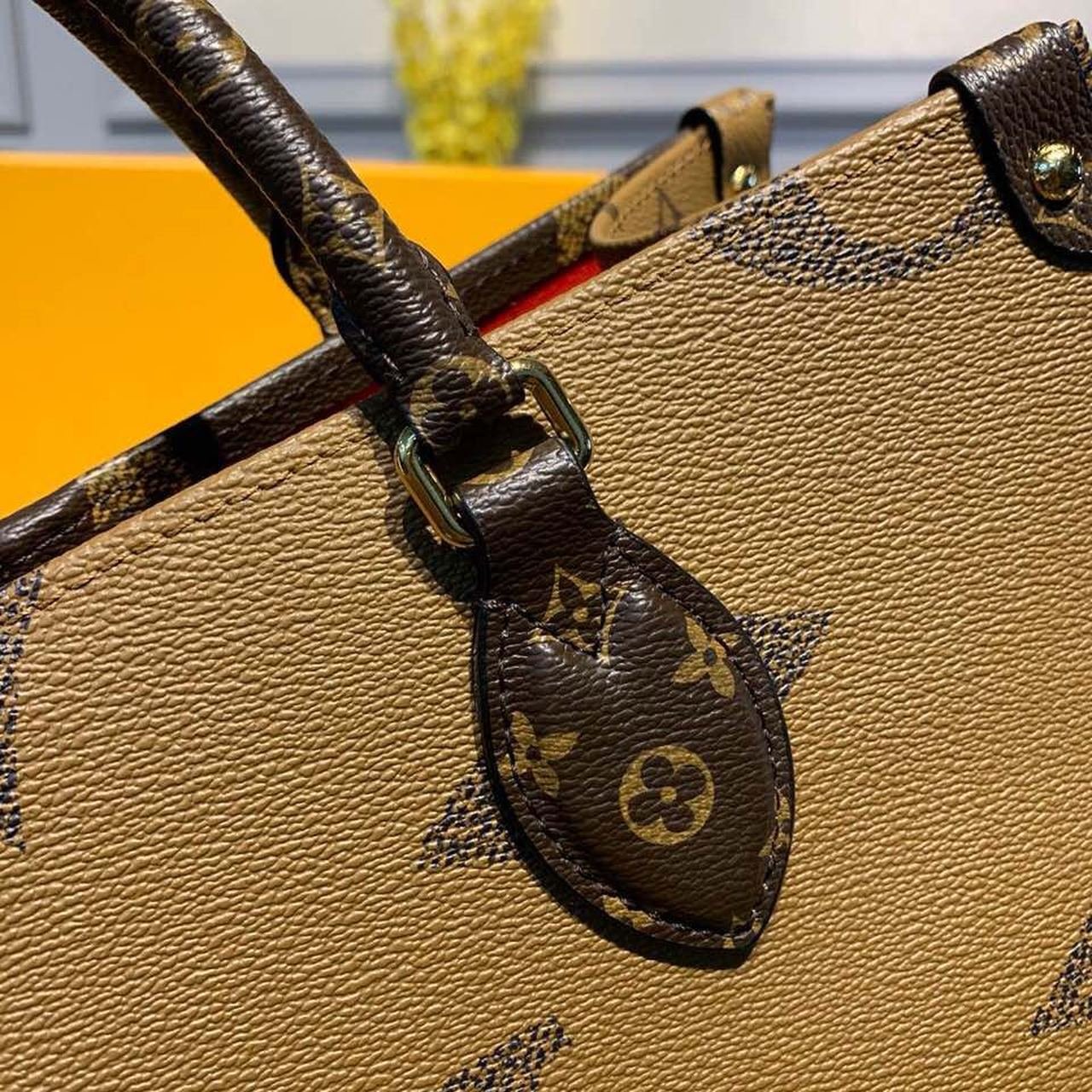 Louis Vuitton OnTheGo Bag 34cm Monogram Giant/Monogram Reverse Canvas Spring/Summer Collection M44577, Brown/Tan
