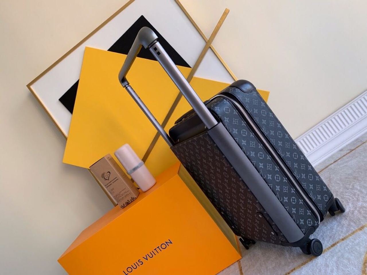Louis Vuitton Horizon 55 Luggage Trolley Monogram Eclipse Canvas Spring/Summer Collection M23002, Black