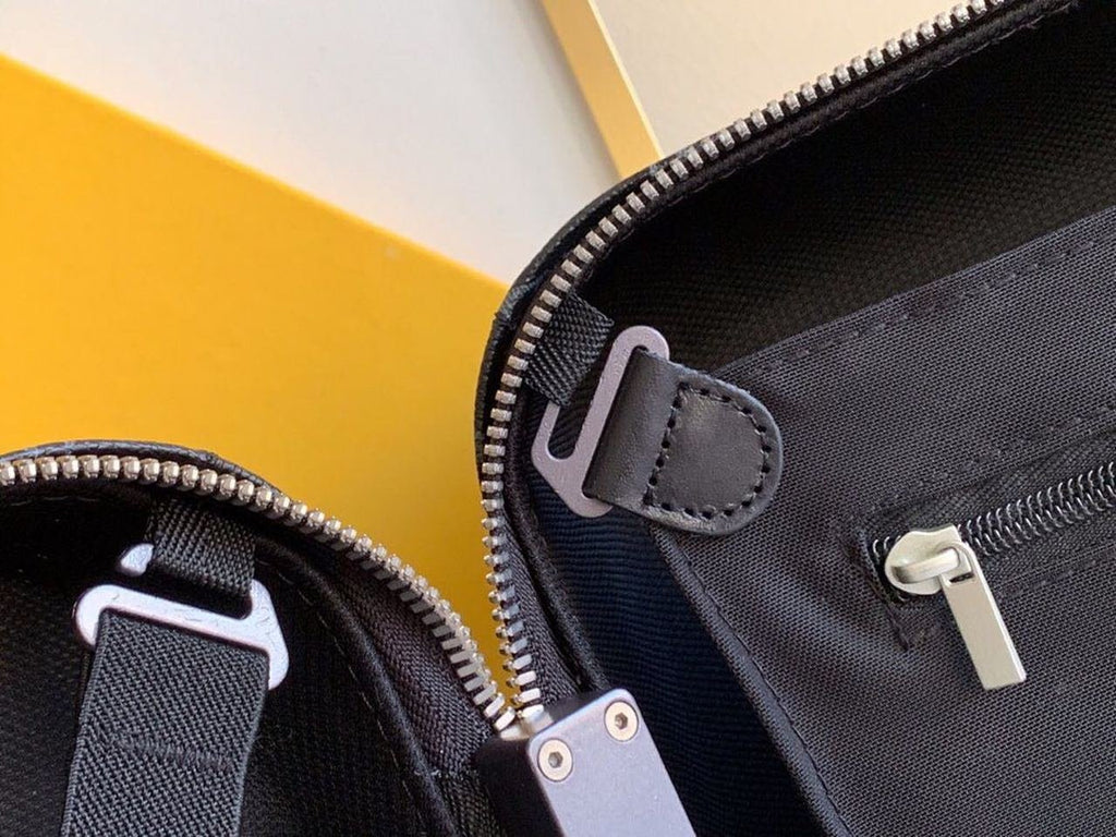 Louis Vuitton Horizon 55 Luggage Trolley Monogram Eclipse Canvas Spring/Summer Collection M23002, Black
