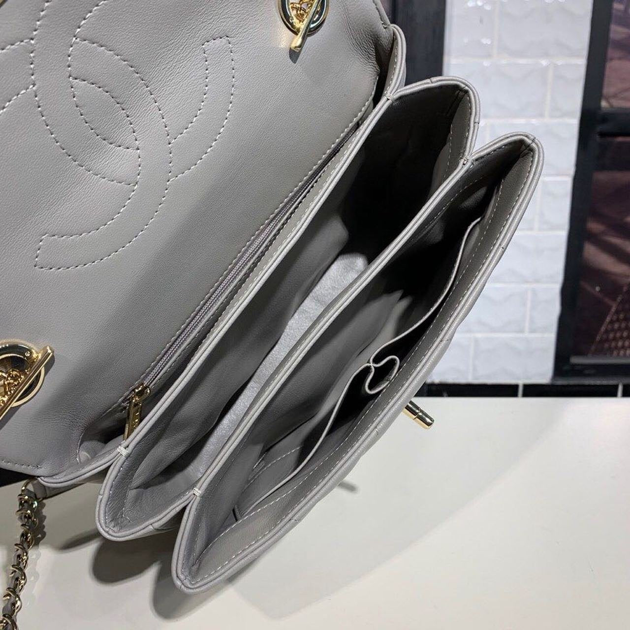 Chanel Trendy CC Maxi Top Handle Bag 25cm Lambskin Leather Fall/Winter Act 1 Collection Grey