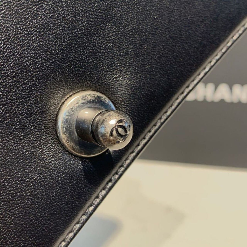 Chanel Quilted Boy Bag 20cm Lambskin Leather Antique Silver Hardware Fall/Winter Act 1 Collection Black