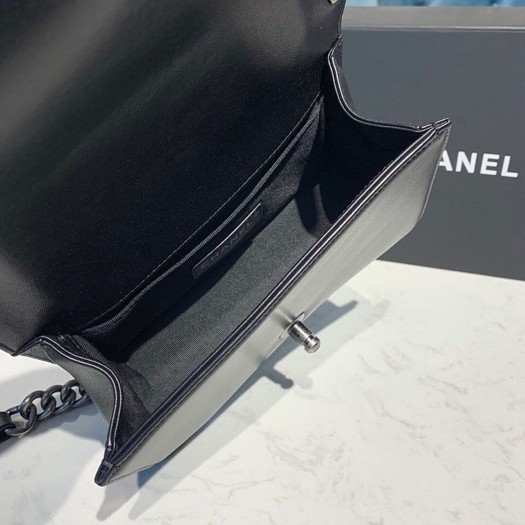 Chanel Quilted Boy Bag 20cm Lambskin Leather Antique Silver Hardware Fall/Winter Act 1 Collection Black