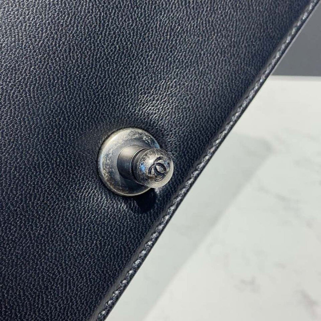 Chanel Quilted Boy Bag 25cm Lambskin Leather Antique Silver Hardware Fall/Winter Act 1 Collection Black