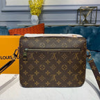 Louis Vuitton Pochette Métis Bag Monogram Canvas Fall/Winter Collection M40780 Brown