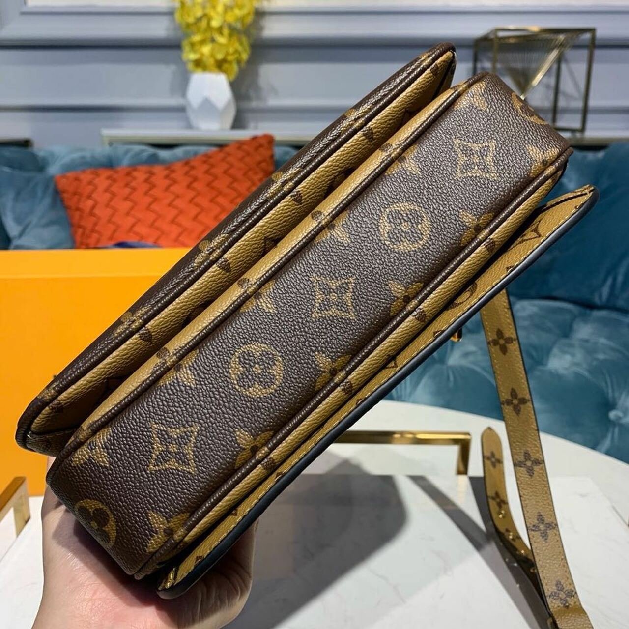 Louis Vuitton Pochette Métis Bag Monogram Reverse Canvas Fall/Winter Collection 24 cm Brown