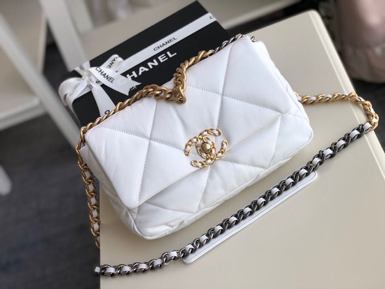 Chanel 19 Flap Bag 26cm Goatskin Leather Fall/Winter Act 1 Collection, White