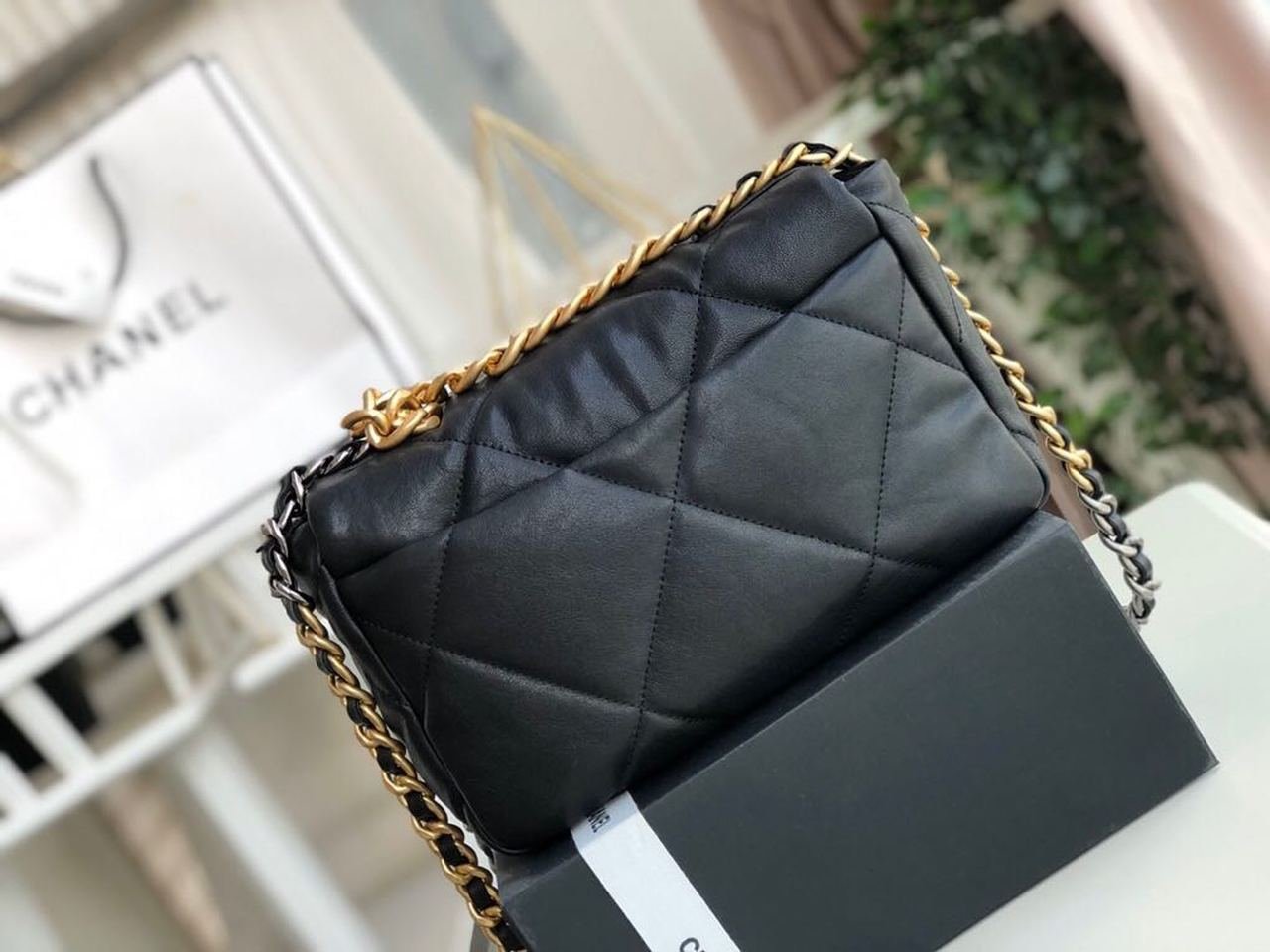 Chanel 19 Flap Bag 26cm Goatskin Leather Fall/Winter Act 1 Collection, Black