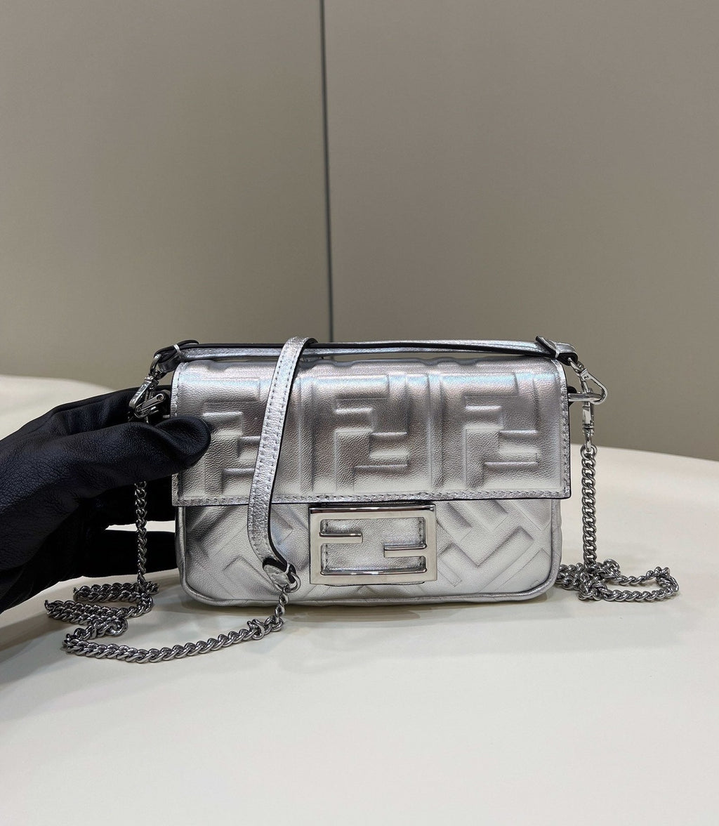 Fendi Baguette Bag 19cm Silver