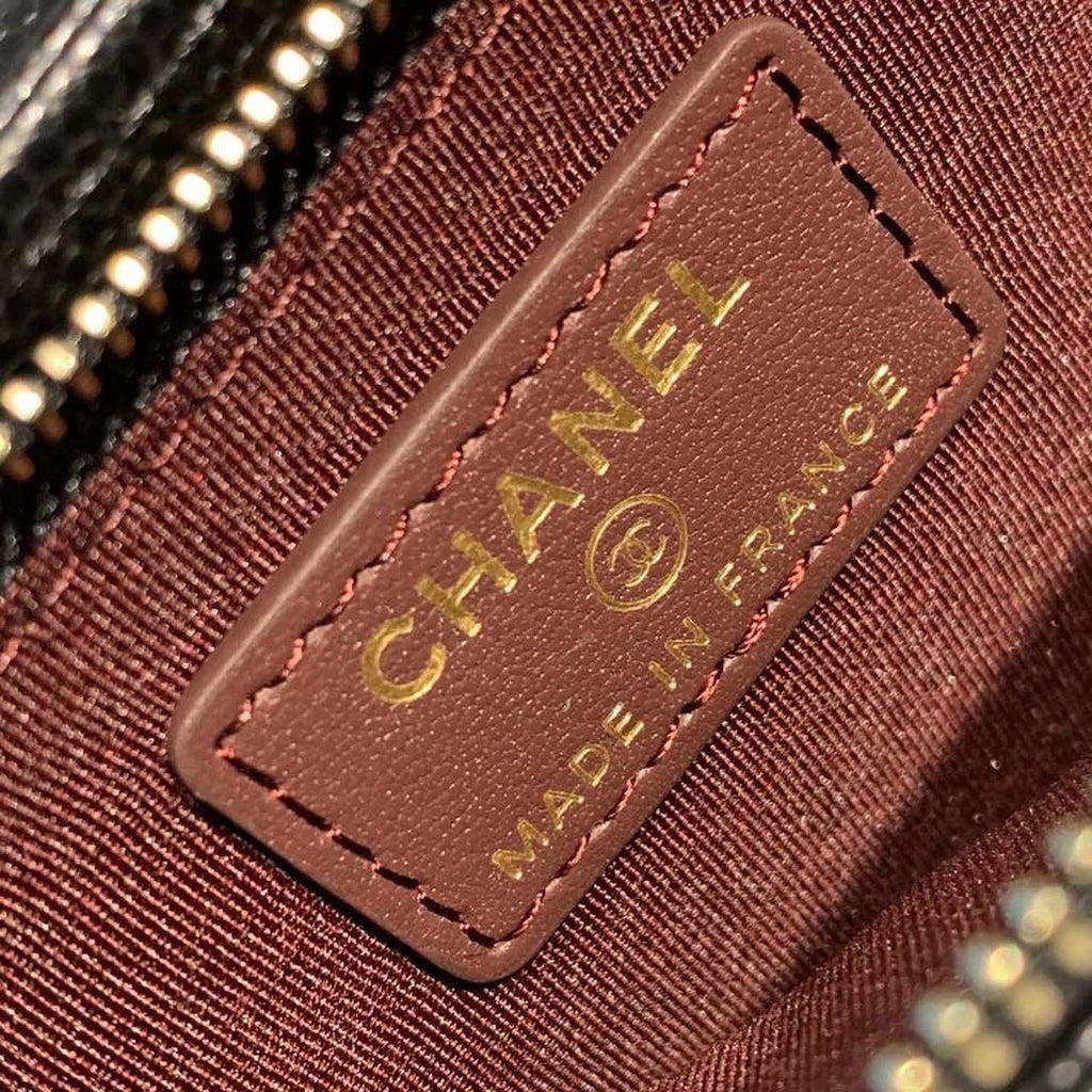 Chanel Mobile Phone Pouch Holder Shoulder Bag 12cm Caviar Leather Gold Hardware Fall/Winter Act 1 Collection, Black