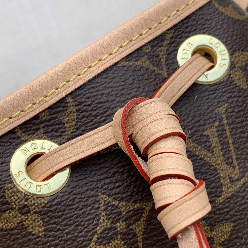 Louis Vuitton M42224 Nóe 28cm Brown