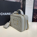 Chanel CC Filigree Vanity Case Bag 18cm Gold Hardware Caviar Leather Cruise Collection, Grey