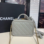 Chanel CC Filigree Vanity Case Bag 18cm Gold Hardware Caviar Leather Cruise Collection, Grey