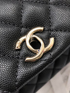 Chanel Classic Mini Flapbag 19cm Black