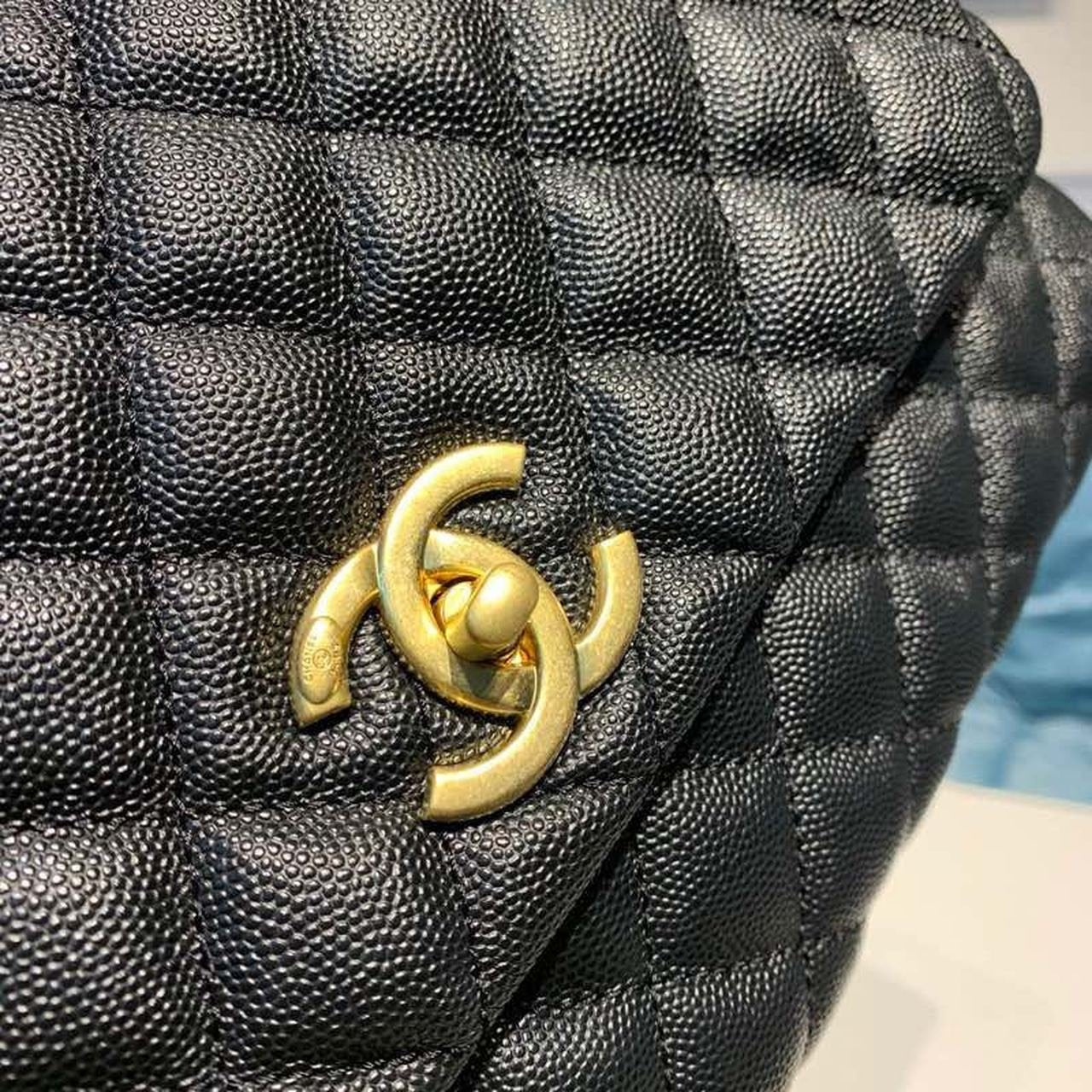 Chanel Coco Handle Quilted Lizard Handle Bag 30cm Caviar Leather Gold Hardware Spring/Summer Act 1 Collection, Black