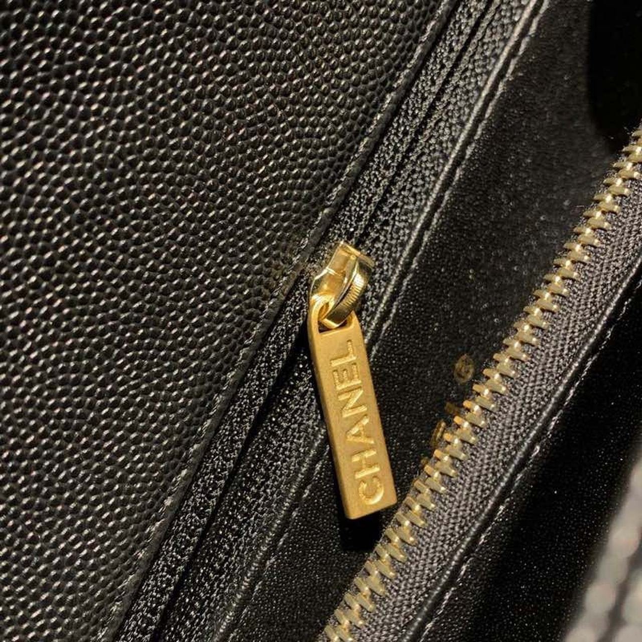 Chanel Coco Handle Quilted Lizard Handle Bag 30cm Caviar Leather Gold Hardware Spring/Summer Act 1 Collection, Black